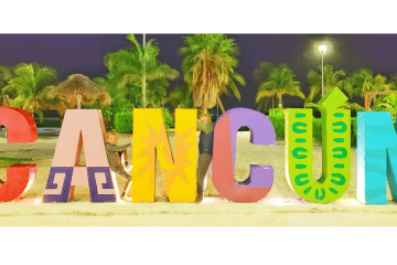 awesome things to do in cancun: cancun letters at night