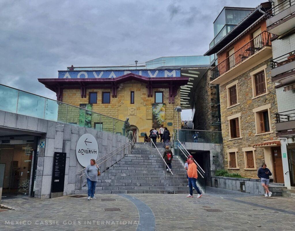 view of San Sebastian aquarium building on a cloudy day