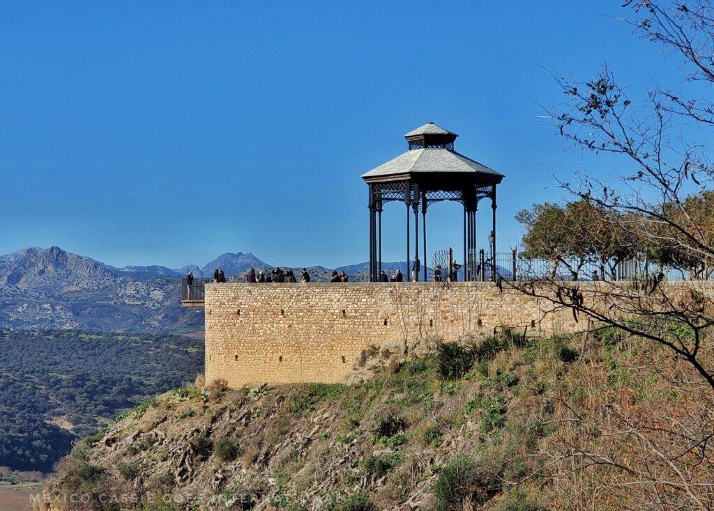 mirador with a gazebo