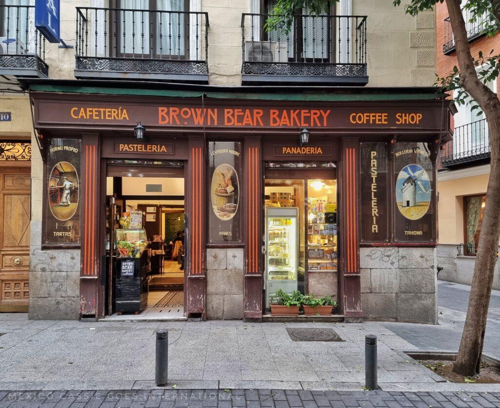 Brown Bear Bakery front in Madrid - lights inside